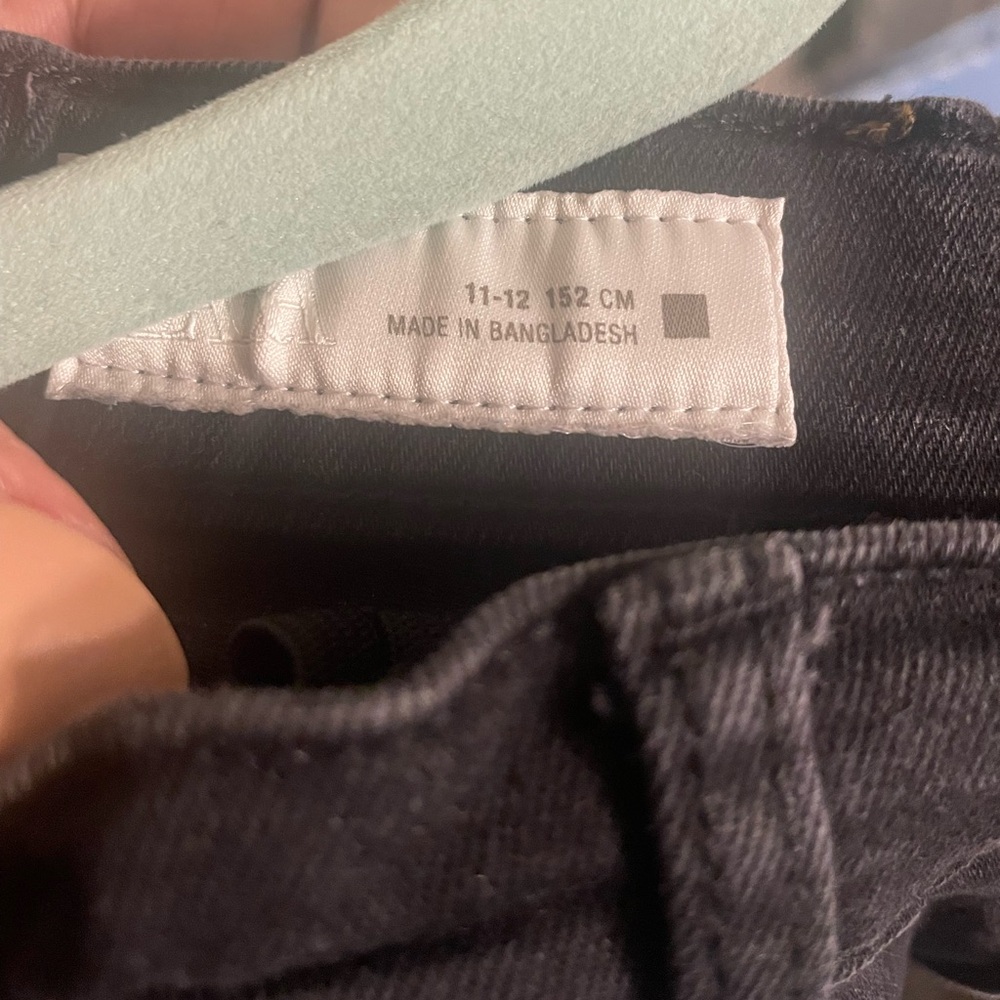 Classic Black Denim Jeans Stack - Four Pairs, Various Washes - Picture 15 of 15